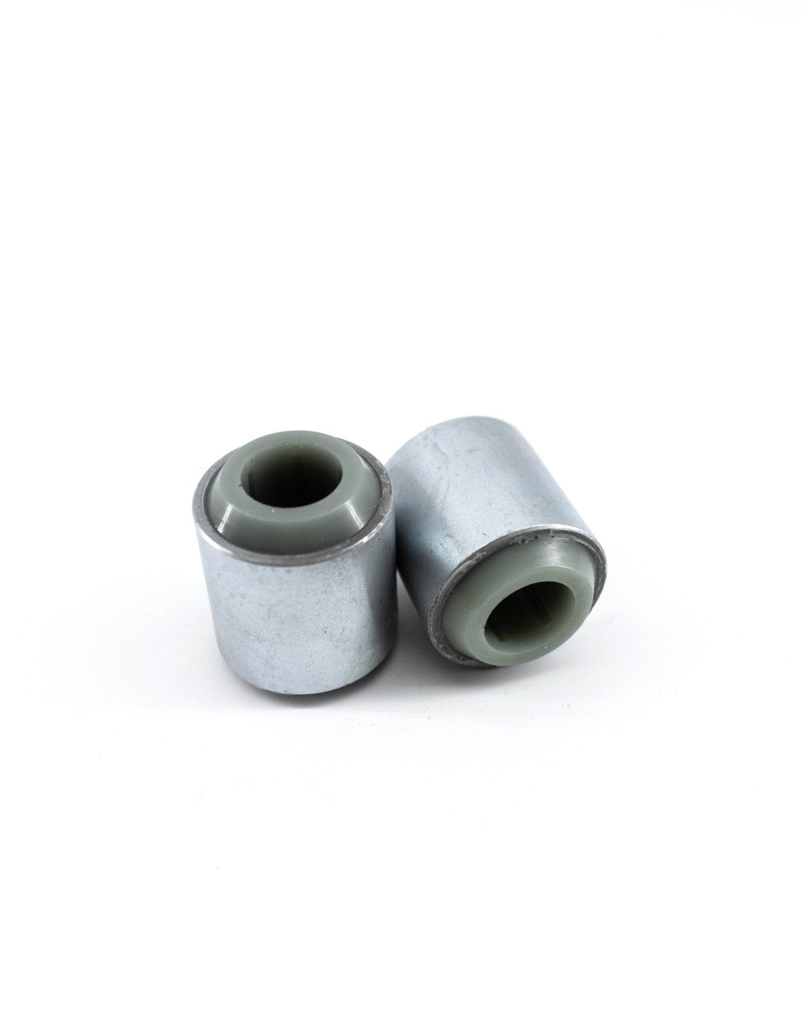 Chaser / Mark II / Cresta JZX90 / JZX100 Rear Hub Bushings (Traction) - SERIALNINE
