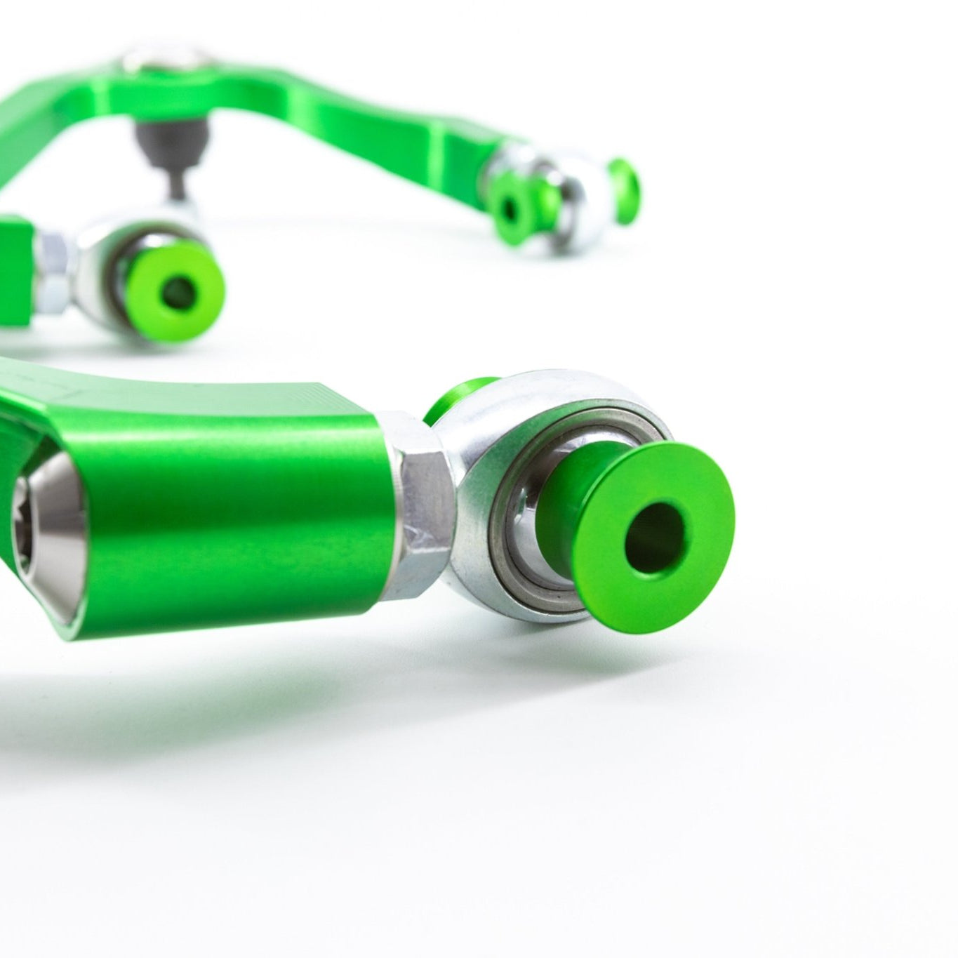 IS300 / Altezza / Verossa / Crown SXE10 / JZX110 / JZS171 Front Upper Control Arms - SERIALNINE