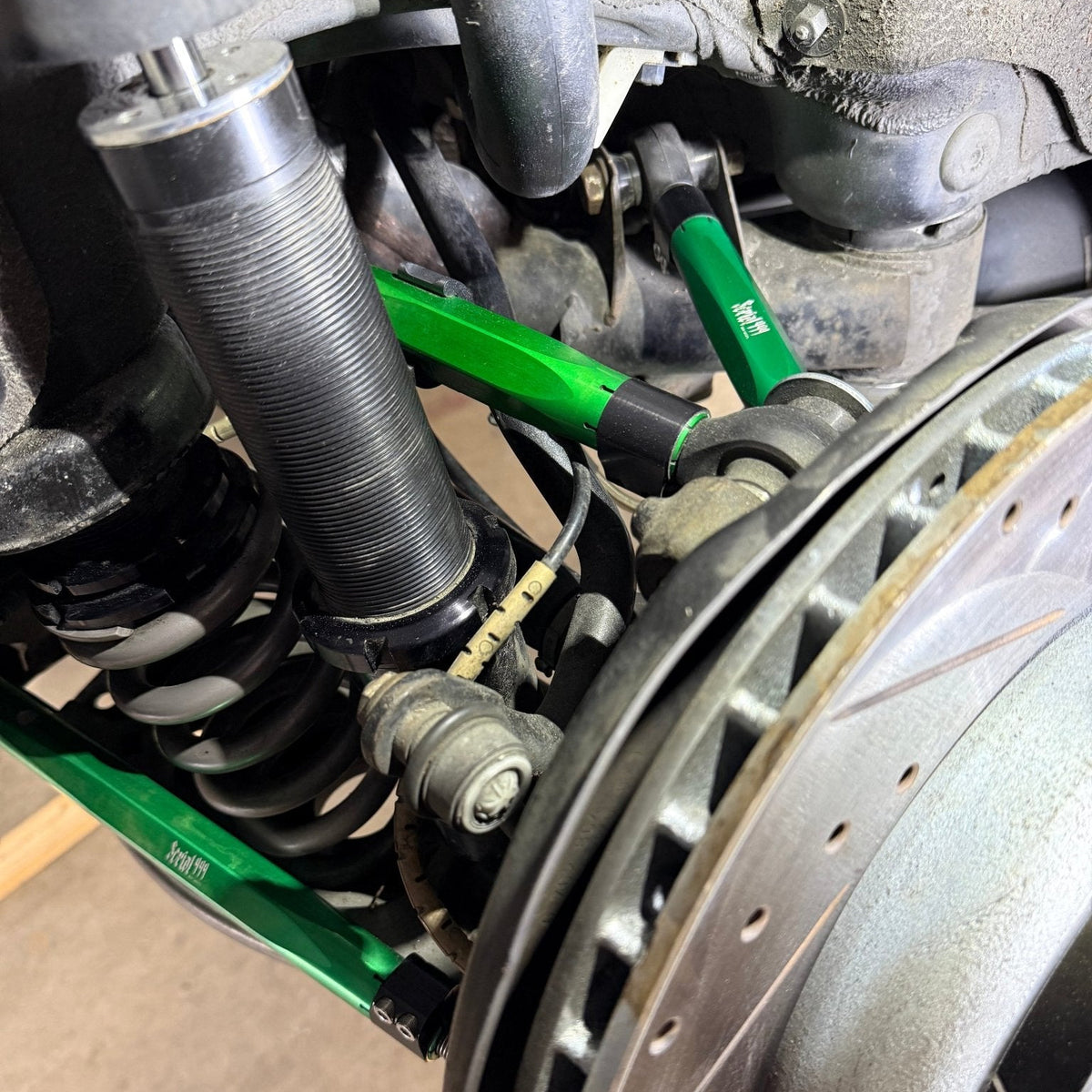 Rear Upper Control Arm One | 320i / 328i / 335i / E90 / E91 / E92 / E93 - SERIALNINE