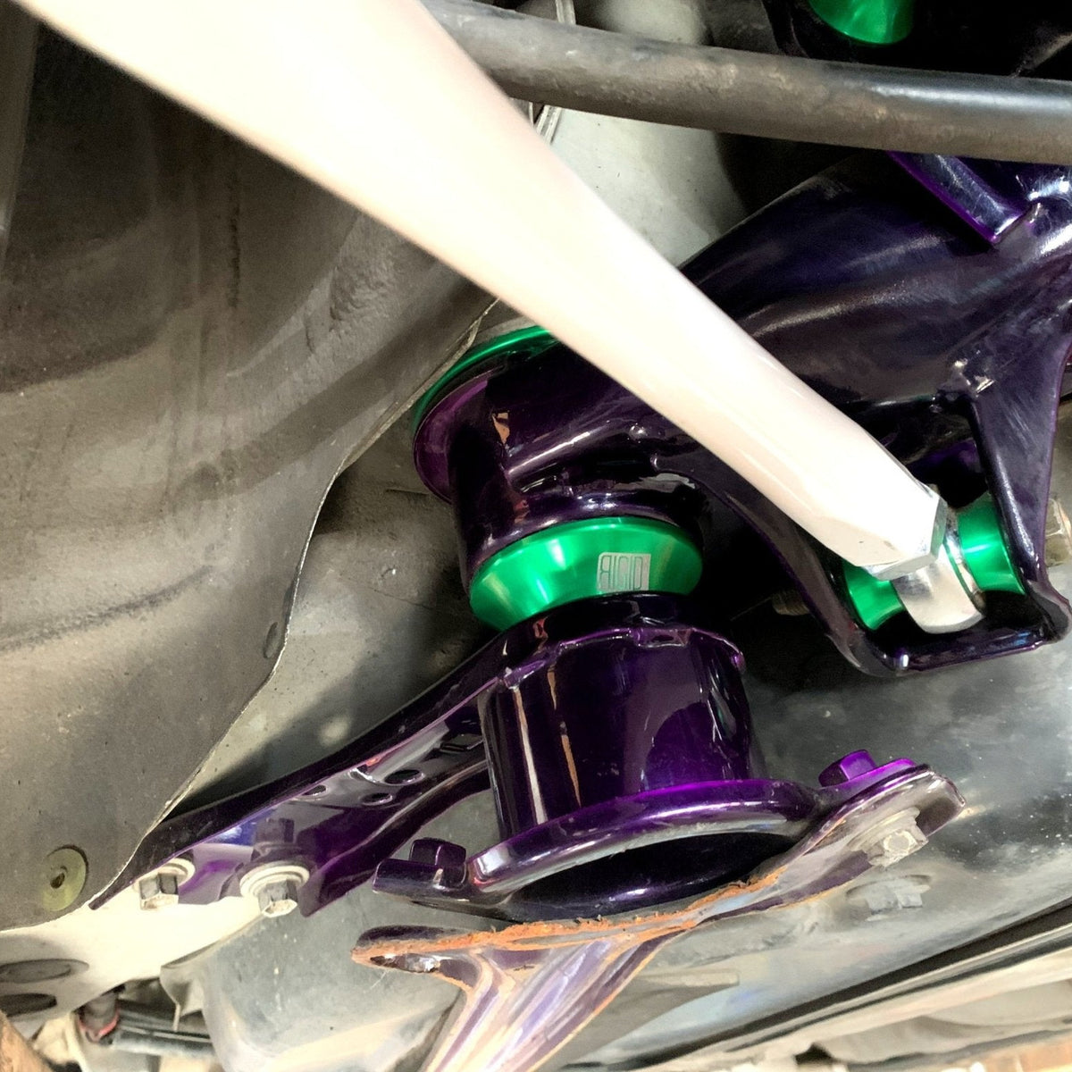 IS300 / Altezza / Verossa / Crown SXE10 / JZX110 / JZS171 Subframe Bushing Kit - SERIALNINE